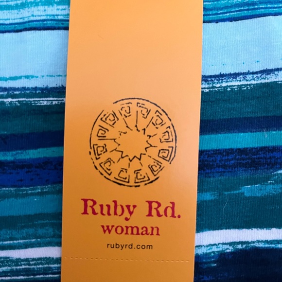 Ladies Tunic Top New in bag opened to take photos 3/4 length sleeves. - Picture 8 of 11